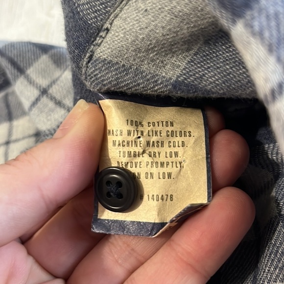 Faherty Reversible Plaid Button Down Size M - Picture 4 of 9